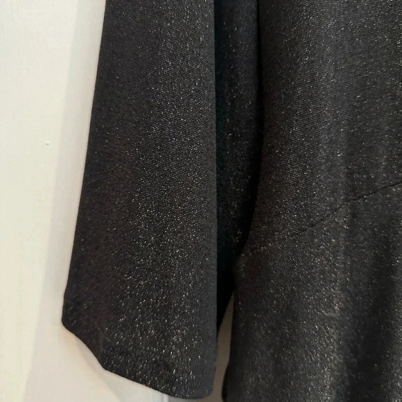 Andree by Unit Women's Metallic Black Wrap Front Stretch Top Plus Size 1X NWT - Picture 8 of 14